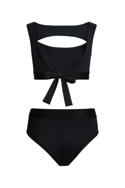 Still-Bikini
