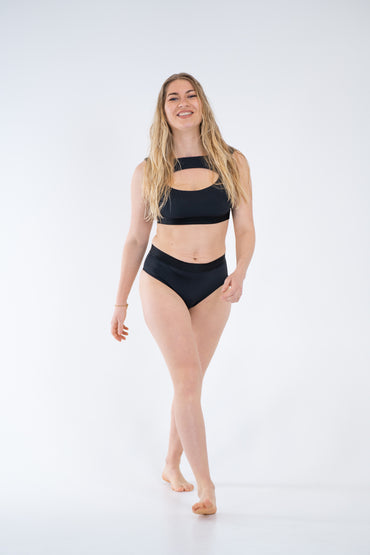 Still-Bikini